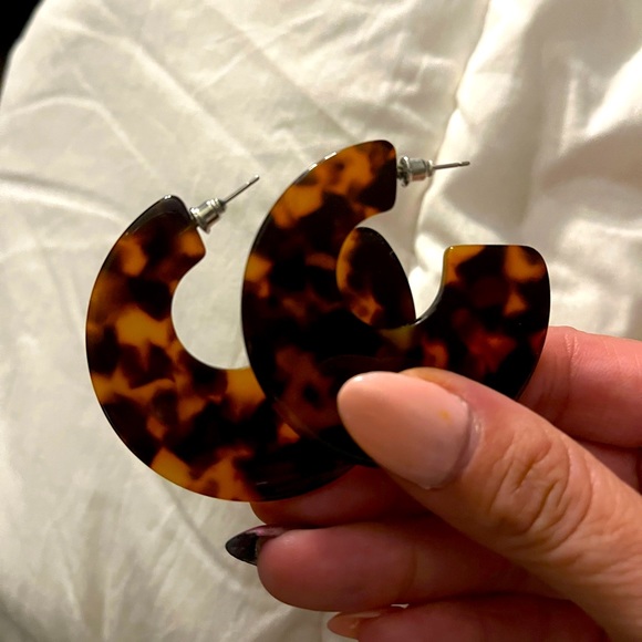 Jewelry - Animal print acrylic earrings